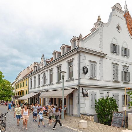 Blaha Rooms Balatonfured Exterior photo